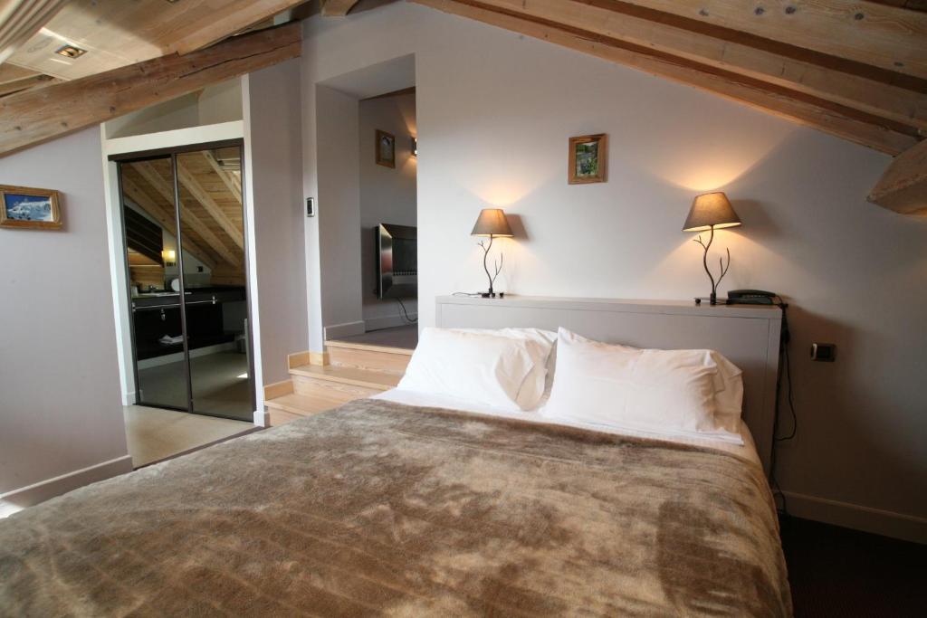 La Llagonne Hotel Corrieu חדר תמונה