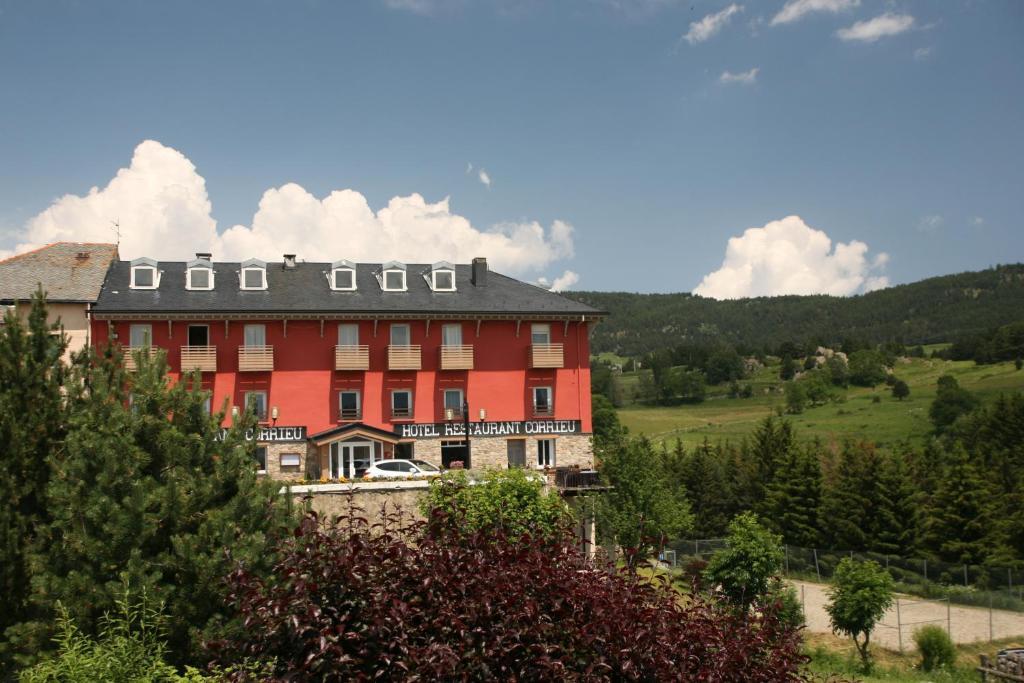 La Llagonne Hotel Corrieu מראה חיצוני תמונה