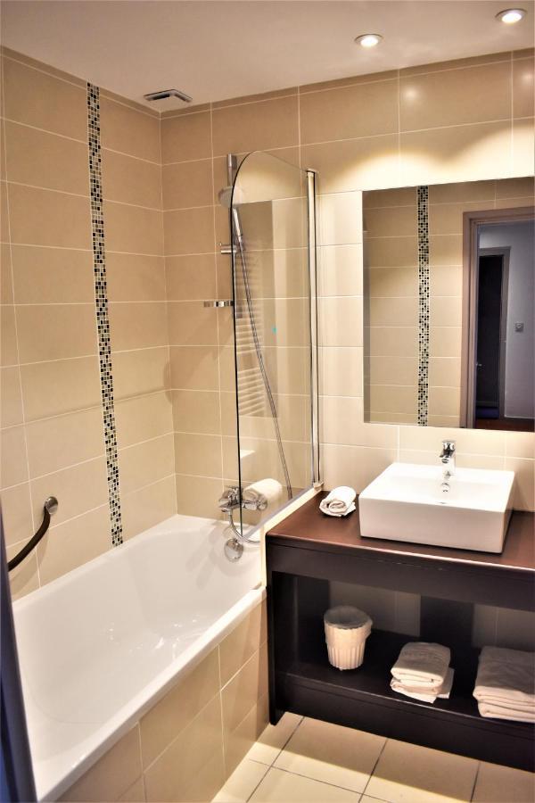 La Llagonne Hotel Corrieu מראה חיצוני תמונה